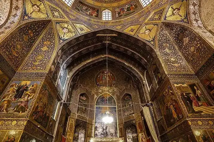 نقش و نگارهای ظریف و دیدنی کلیسای بیت اللحم اصفهان 56354154