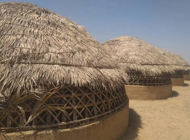 سیاه چادر های عشایری در کمپ توریستی شاهین شهر 454545545488