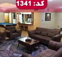 سالن نشیمن مبله و آشپزخانه ویلا در فولادشهر 568468584