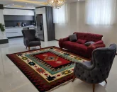 اتاق پذیرایی با کفپوش سرامیکی و مبلمان آپارتمان در اصفهان 485974