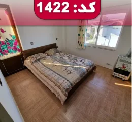 اتاق خواب مستر با تخت 2 نفره و پنجره آپارتمان در اصفهان 4547857