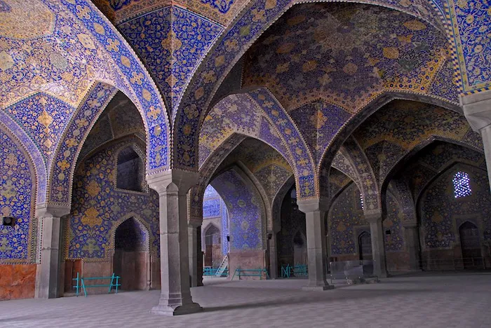 تصویر داخلی مسجد امام در شهر اصفهان 35413415787