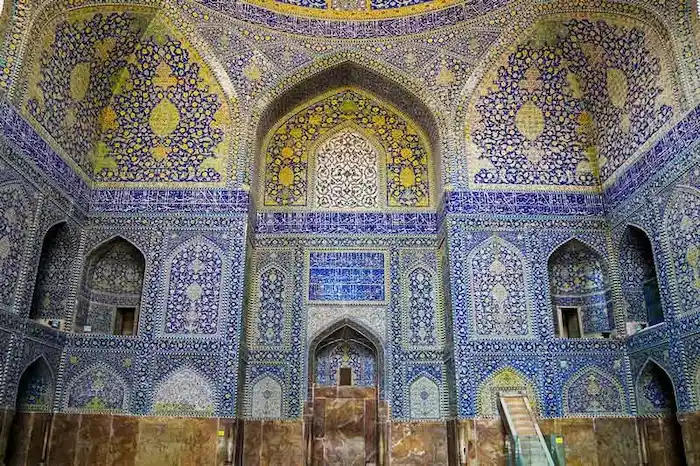 نمای زیبای داخلی مسجد امام در اصفهان 354785748