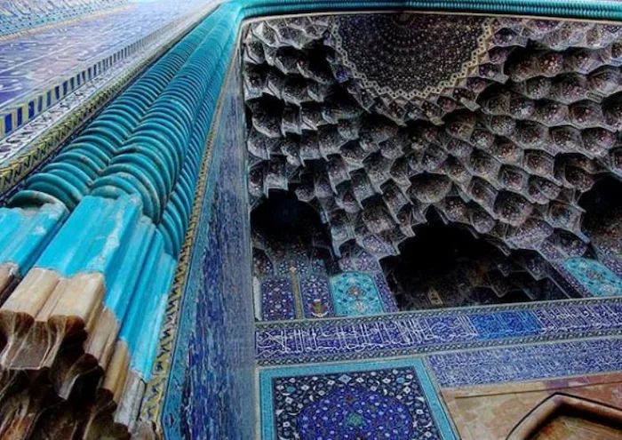 نمای معماری مسجد امام در شهر اصفهان 3545384835748