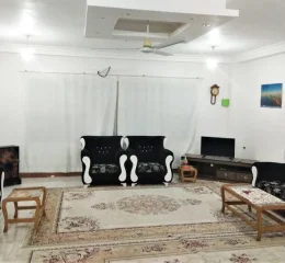 اتاق پذیرایی فرش شده به همراه مبلمان واحد آپارتمان در اصفهان 47564756789
